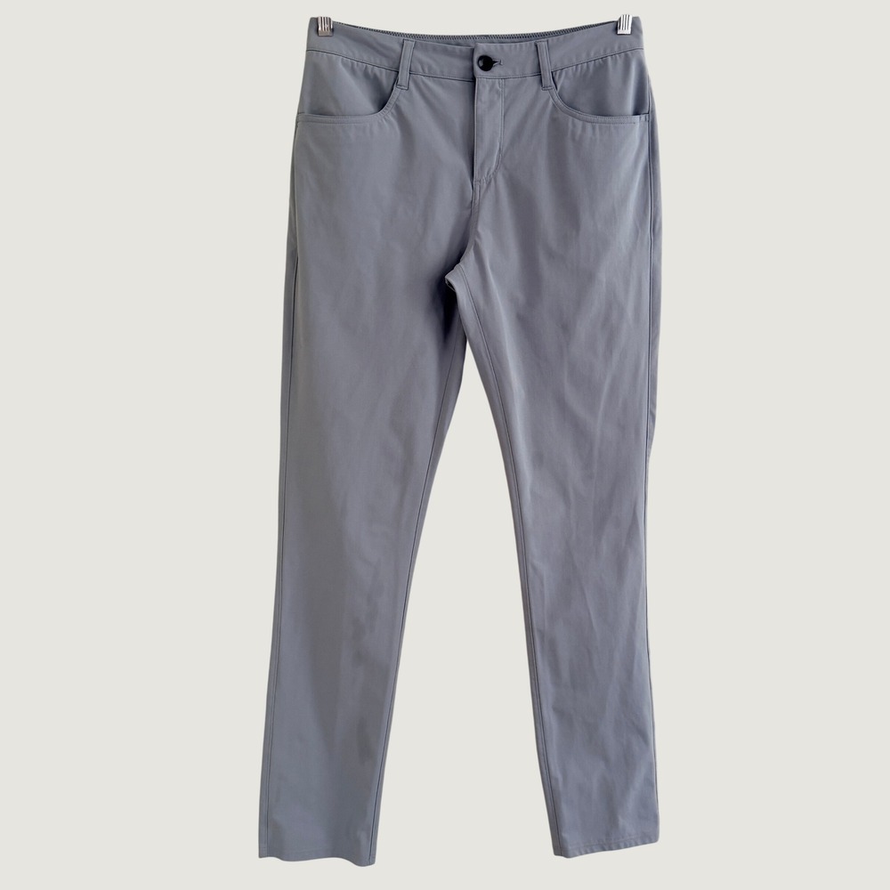 Vuori Mens Meta Pant Athletic Slim Fit Size 30 Light Grey Performance Trousers